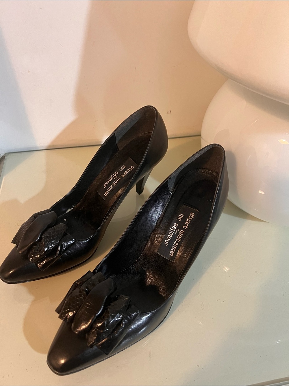 VINTAGE Stuart Weitzman for Mr. Seymour Black Leather Pumps – Size 9.5